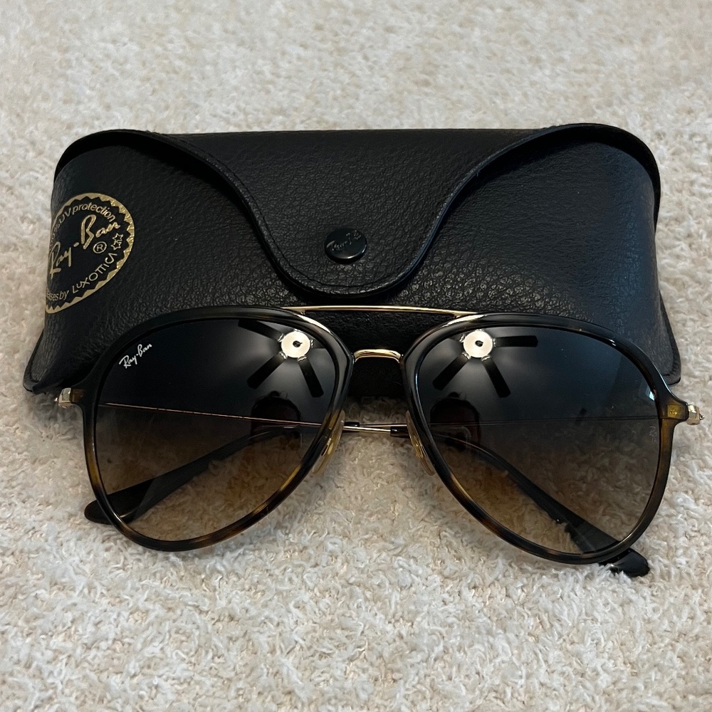 Ray-Ban RB4253 Tortoise Shell Sunglasses 53in